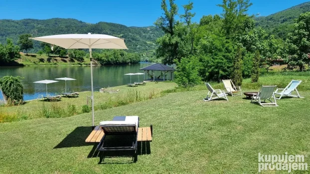Brvnara Drina, privatna plaža, Pet friendly