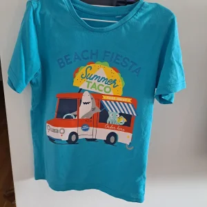 Majica za decaka 8-9 god