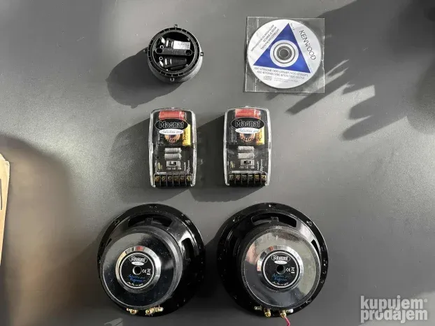 kompletno ozvucenje:zvucnici/skretnice MAGNAT radio KENWOOD