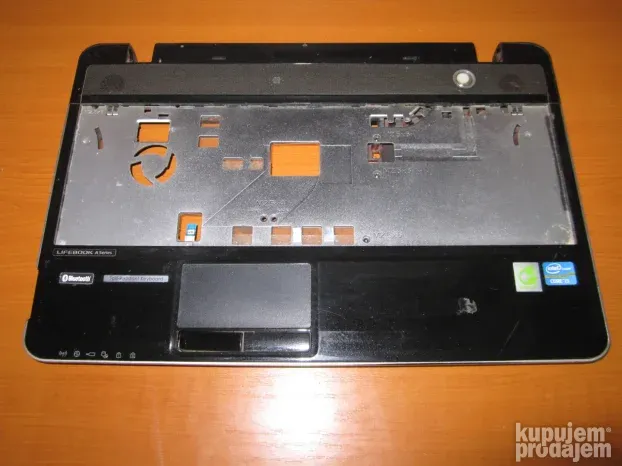 Palmrest + touch za laptop Fujitsu Lifebook AH531
