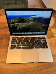 MacBook Air 13" 8/128GB 2018
