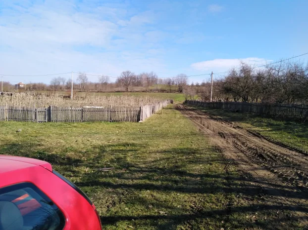 Pravo seosko domacinstvo 6.7h sa ogromnom kolicinom vode