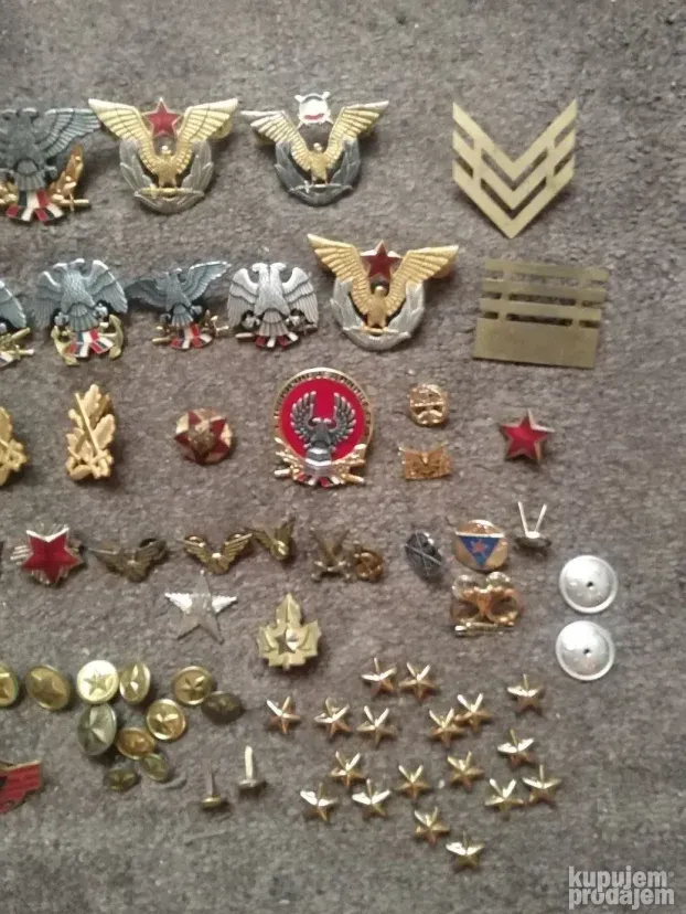 Lot vojnih oznaka