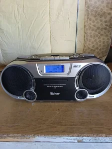 Radio kasetofon CD kaseta Tevion
