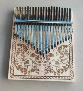 Kalima 21keys sa torbicom     0616523834