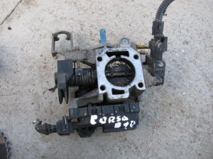 Corsa  B 1.0 12v klapna gasa polovna,ispravna