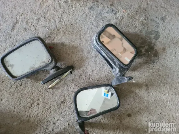 Retrovizor yugo1