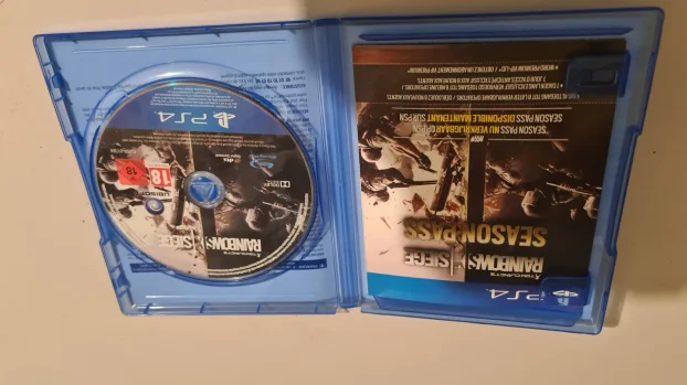RAINBOW SIX SIEGE originalna ps4 igrica na disku
