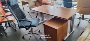 Stolice stolovi fiokari