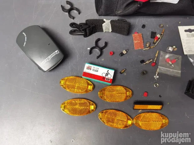TCM torba za bicikl + SET za popravku