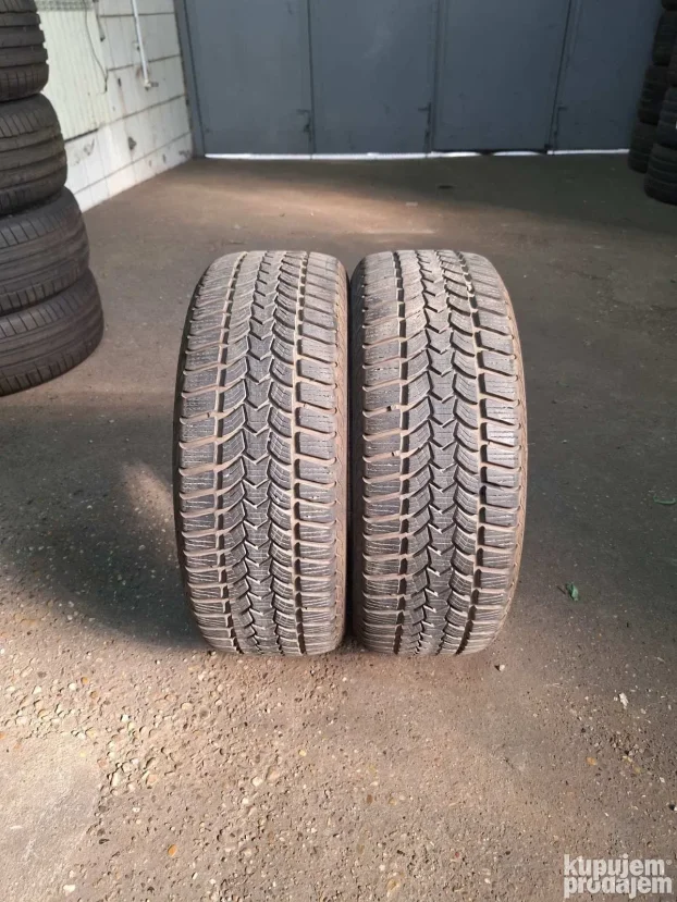 AKCIJA 205 55 16 Dunlop kraj 2021. Sara 7.5mm NOVE