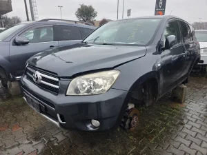 Toyota Rav 4 polovni delovi