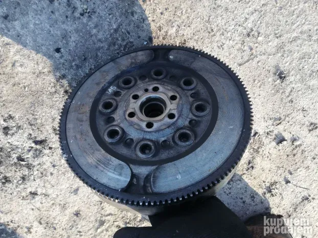 alfa romeo 159 2.2 jts set kvacila i plivajuci zamajac