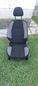 Vozacevo sediste peugeot 207 3 vrata