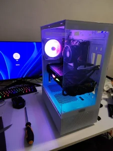 GAMING PC Ryzen 7 5800X3D RX 7700XT 16GB RAM 512GB SSD