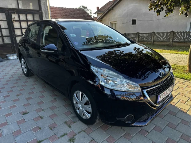 2014 Peugeot 208 1.2 benzinac 