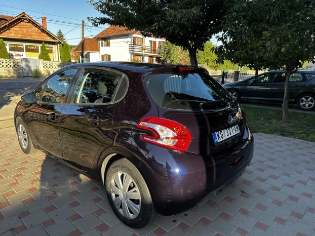 2014 Peugeot 208 1.2 benzinac 
