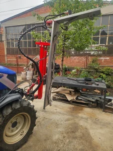 Masina za zelenu rezidbu vinograda