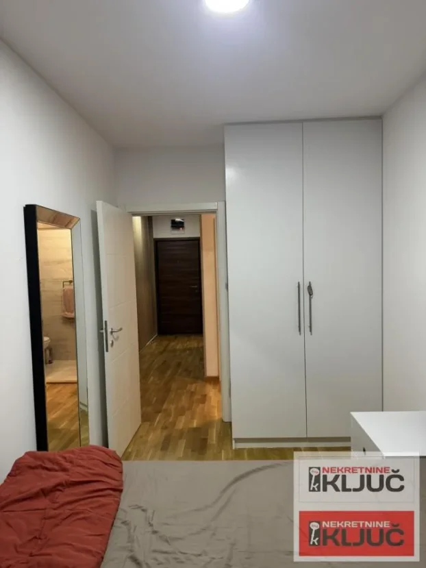 Telep, 3.0 trosoban, 63 m²