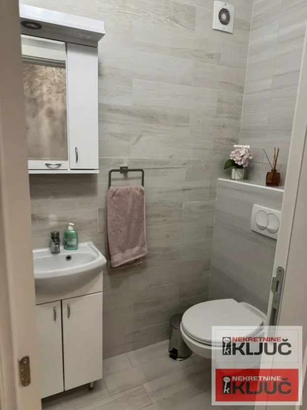 Telep, 3.0 trosoban, 63 m²