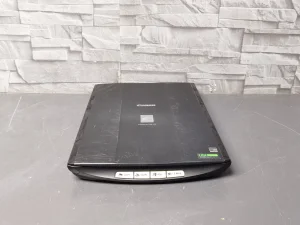 Canon CanoScan LiDe 100 Skener