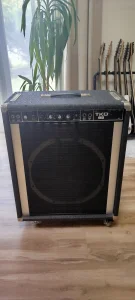 Peavey TKO 65 Bas pojacalo