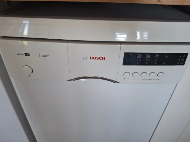 Bosch masina za sudove