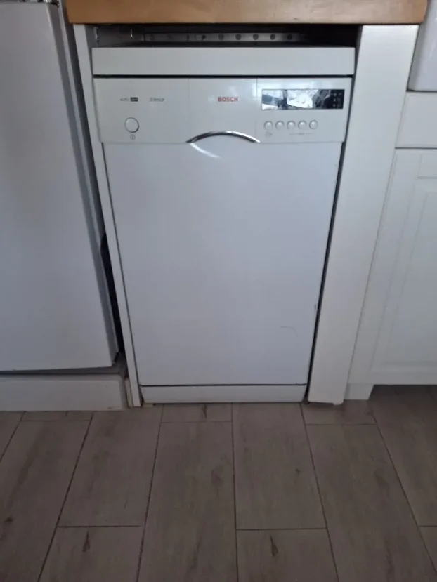 Bosch masina za sudove