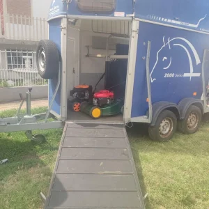 Prikolica za konje