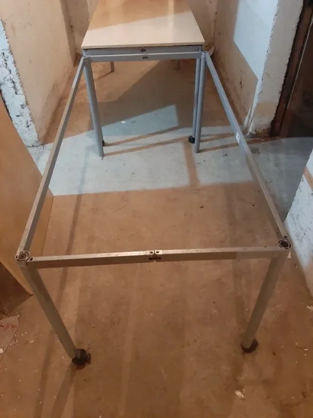 Dva rasklopiva stola HOWE London (1935)