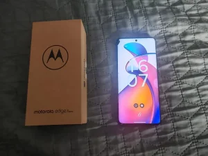 Motorola edge 30 fusion SNIZENO