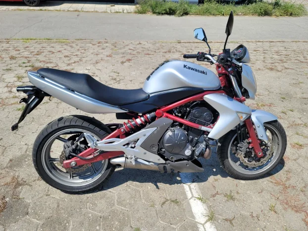 Kawasaki Er6n