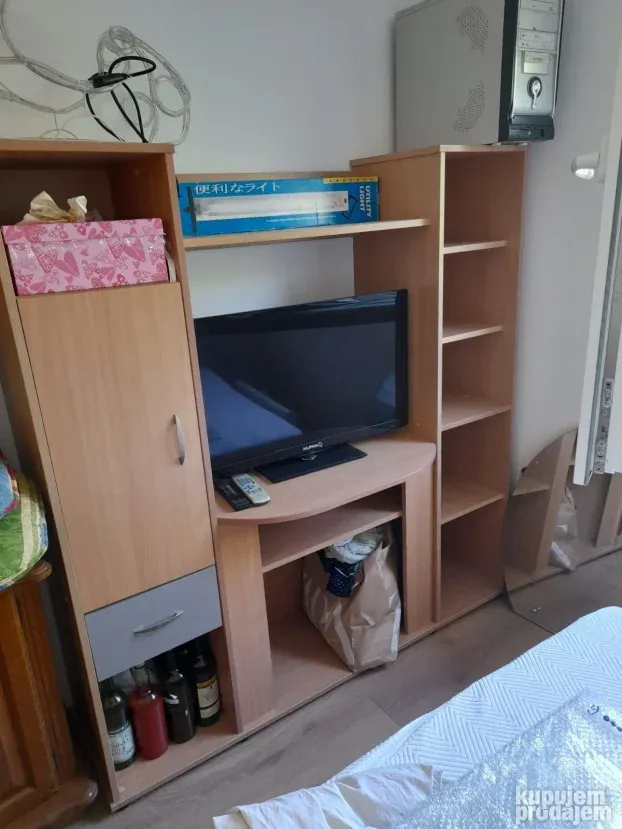 Iznosenje namestaja na deponiju praznjenje stanova