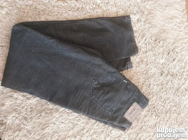 Levis 527 W32 L34,Levis504 W29 L32,Dsquare,Gucci muške farme