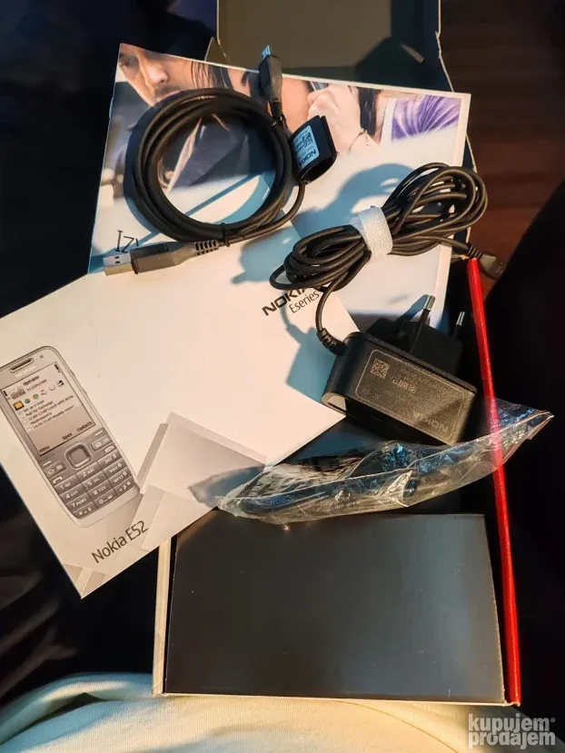 Legenda Nokia E52/full/ispravan