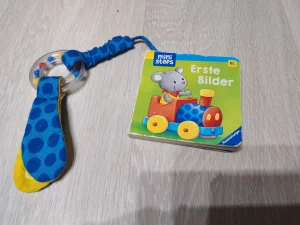 Knjiga sa zvečkom, za bebe