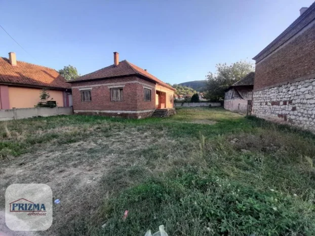 Paraćin, Izvor, 4.0 četvorosobna, 96 m²