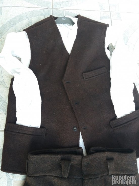 muska narodna nosnja