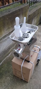 Mašina za mlevenje mesa M-22 - NOVO - NAJVEĆA AKCIJA