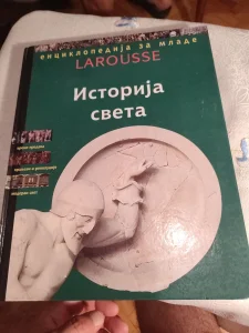 Larousse istorija sveta