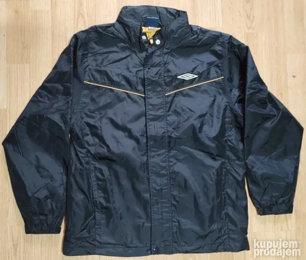 Umbro suskava sportska jakna S/M