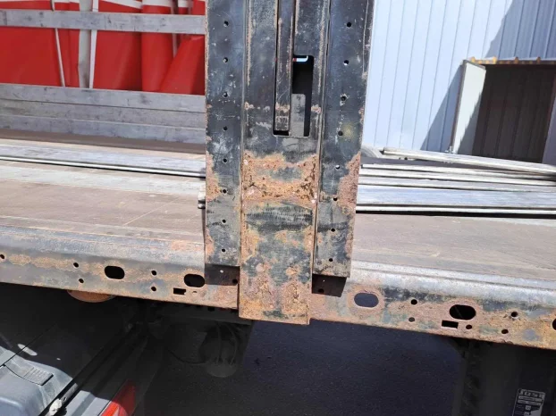 Lasersko čišćenje šasija, kamiona i prikolica