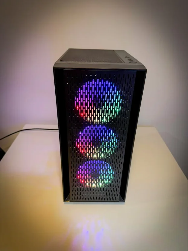 Gaming PC RX 5700 XT Red Devil/Ryzen 5 PRO 3400G/16GB DDR4