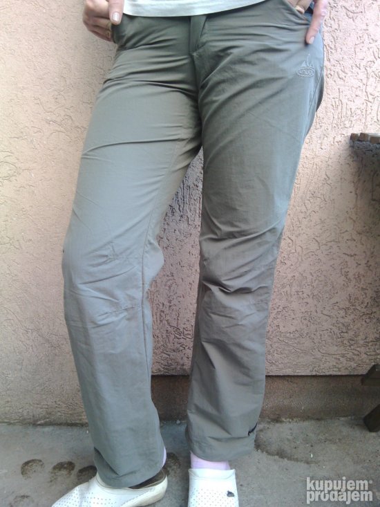 extra zenske planinarske pantalone VAUDE vel 36