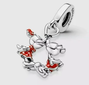 PANDORA privezak Mickey Minnie Poljupci srebro ale s925