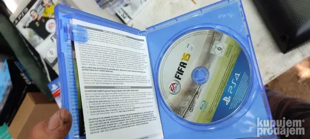 igrica original fifa 15 za sony 4