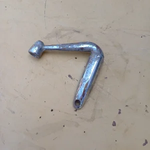 Držač od starog retrovizora