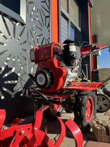 Benasi freza na kopacicama 3 brzine i rikverc