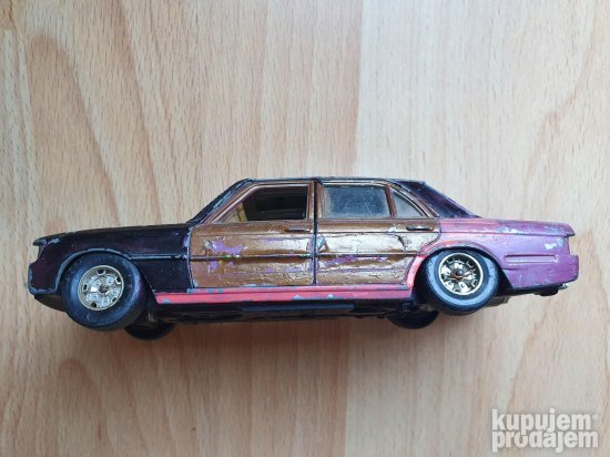 MERCEDES BENZ 450 SEL Rallye Burago n°0122 au 1/24 à restaurer EUR 10,00 - FR