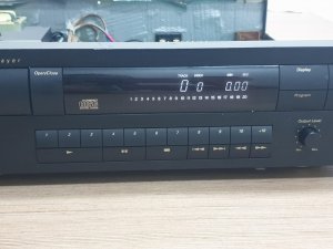 Harman Kardon HD7625 Neispravan CD player